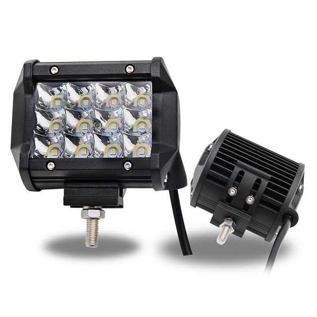 3 lignes hors route du petit fabricant de barres de lumière LED JG-9632